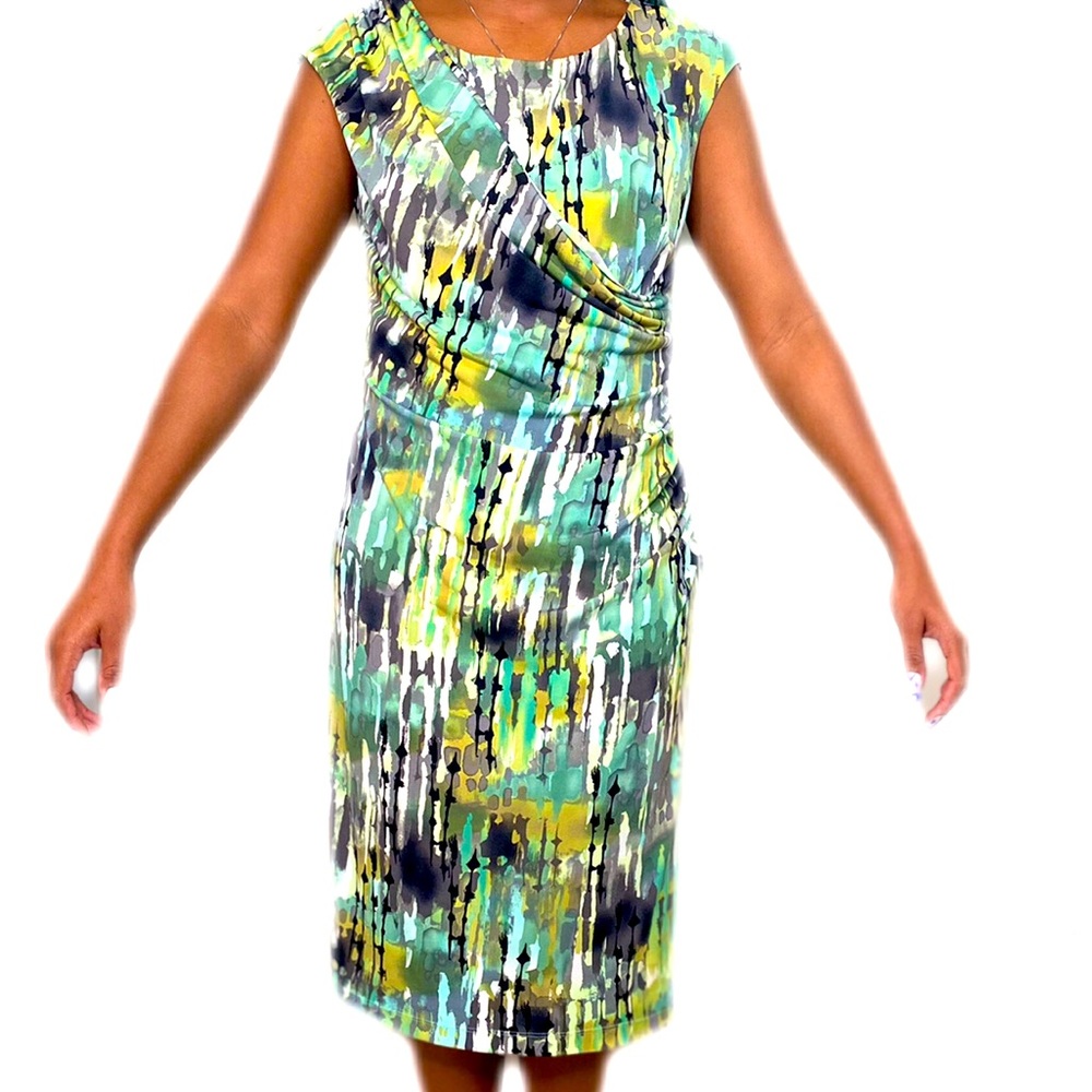 Multi color green short sleeves dress